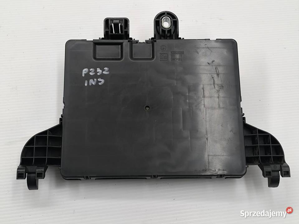 SKRZYNKA BSI OPEL INSIGNIA A KOMBI 544949969 osobowe Skrzynki bezpieczników