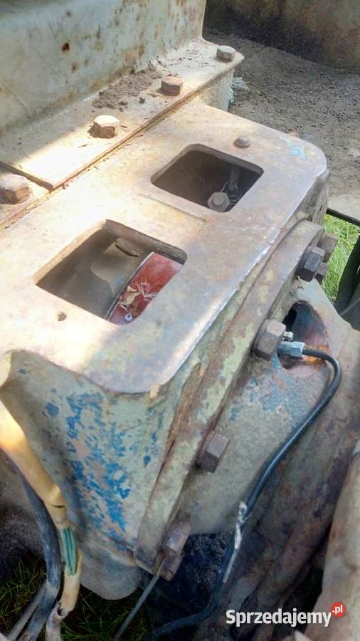 Ostrowek Ładowacze czołowe Muszynka sprzedam