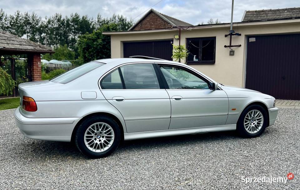 BMW e39 w stanie zadbana welurowa tapicerka Siedleszczany