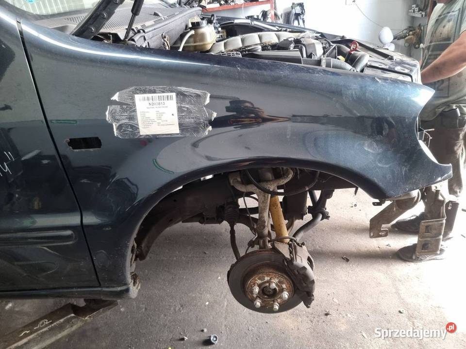 BŁOTNIK PRAWY PRZÓD MERCEDES ML W163 Lipno