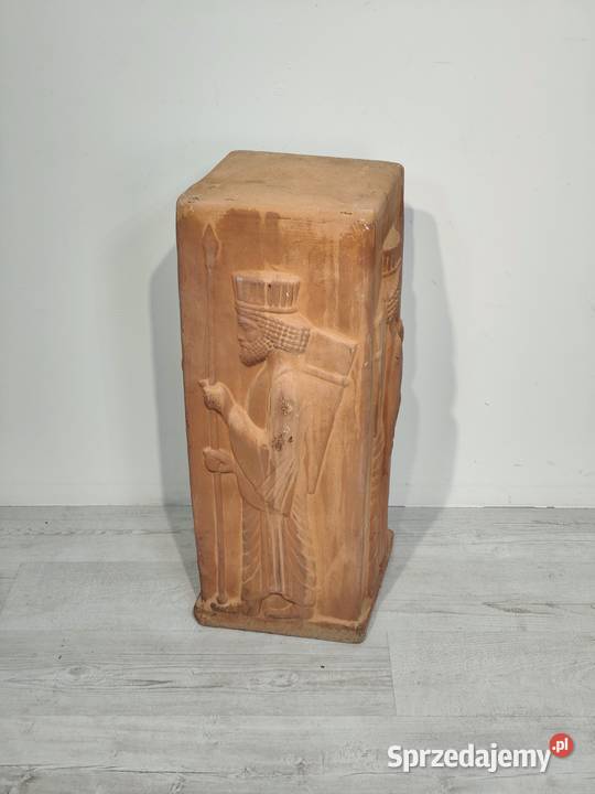 Ceramiczny Postument Poddębice