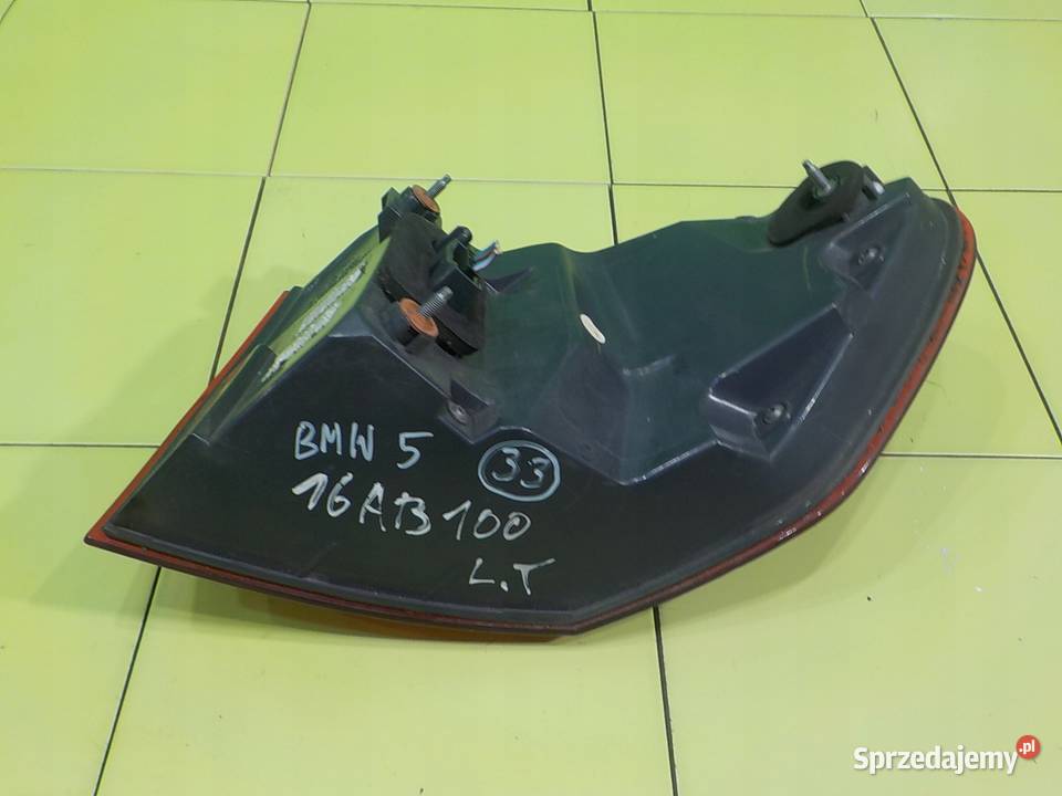 BMW 5 F10 20 D 11r KOMBI lampa lewa tyl