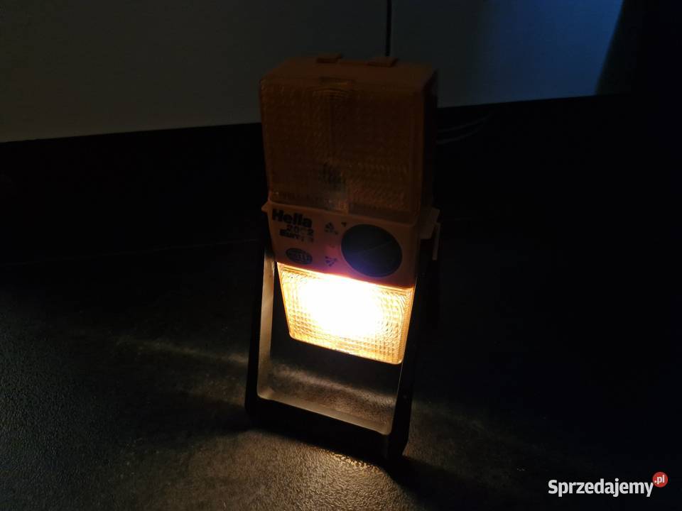 Lampa ostrzegawcza Hella 2002 Europa Mercedes Gdańsk