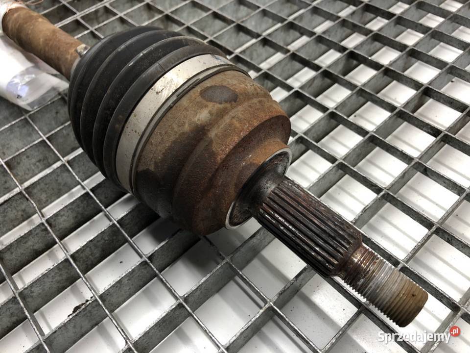 PÓŁOŚ PRAWY PRZÓD DACIA DUSTER 391016840R 15 116 podkarpackie