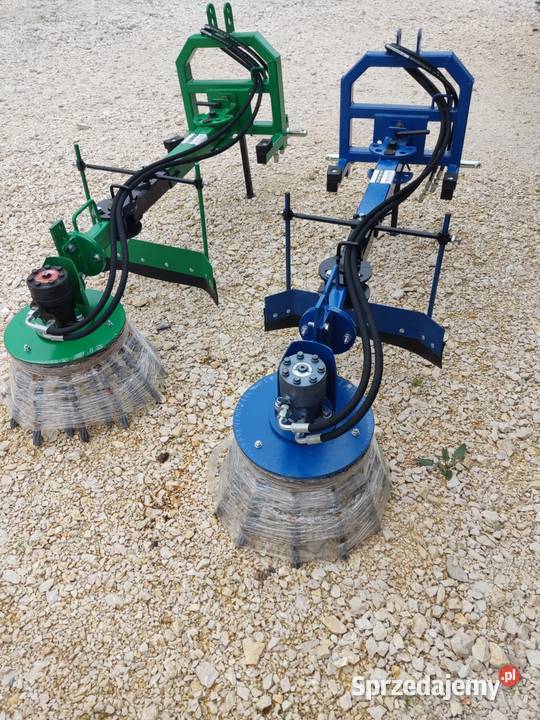 Odchwaszczacz hydrauliczny do kostki krawężników Zamiatarki Białystok