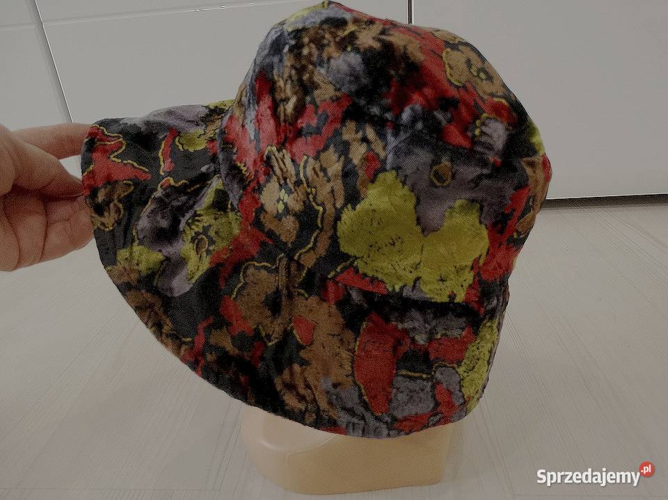 Czapka Bucket Lekka Welurowa w Modne Kwiaty