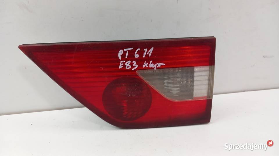 BMW X3 E83 LAMPA TYŁ PRAWA W KLAPĘ Zbierkowo