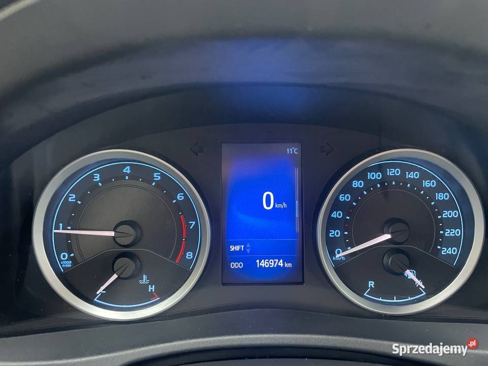 Toyota Corolla E18 16 132 LPG Salon bezwypadkowa manualna Warka sprzedam