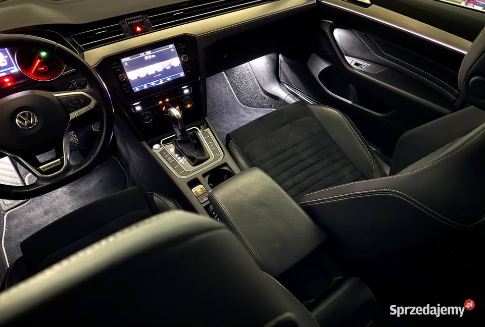 Volkswagen Passat B8 ELEGANCE 20 TDI 190 4x4 DSG światła do jazdy dziennej