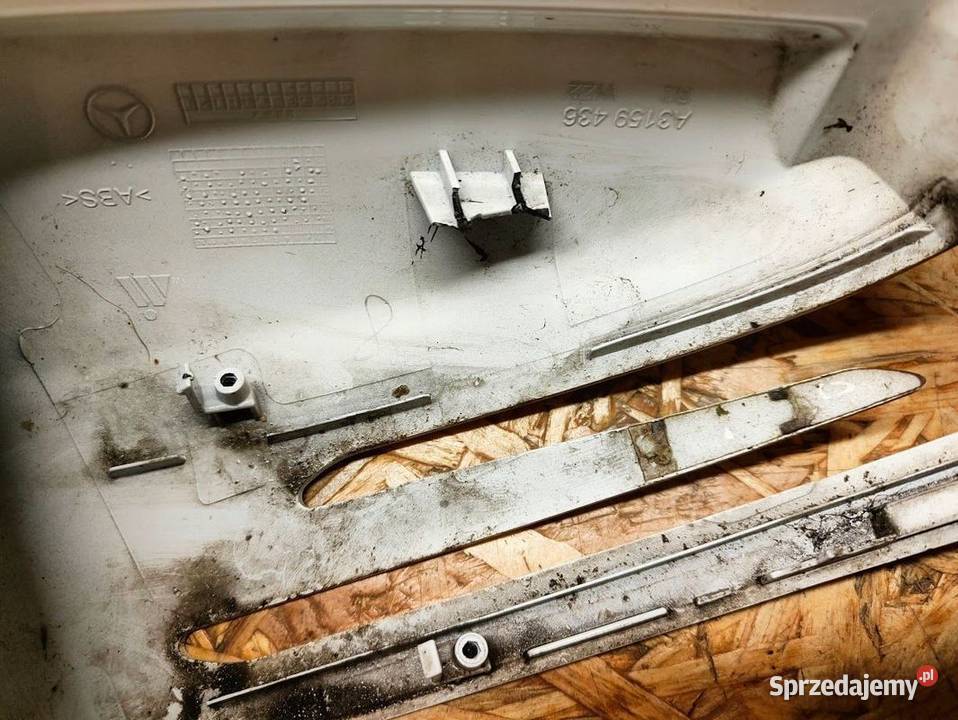 Obudowa Lusterka Prawego Mercedes W212 osobowe Pleszew