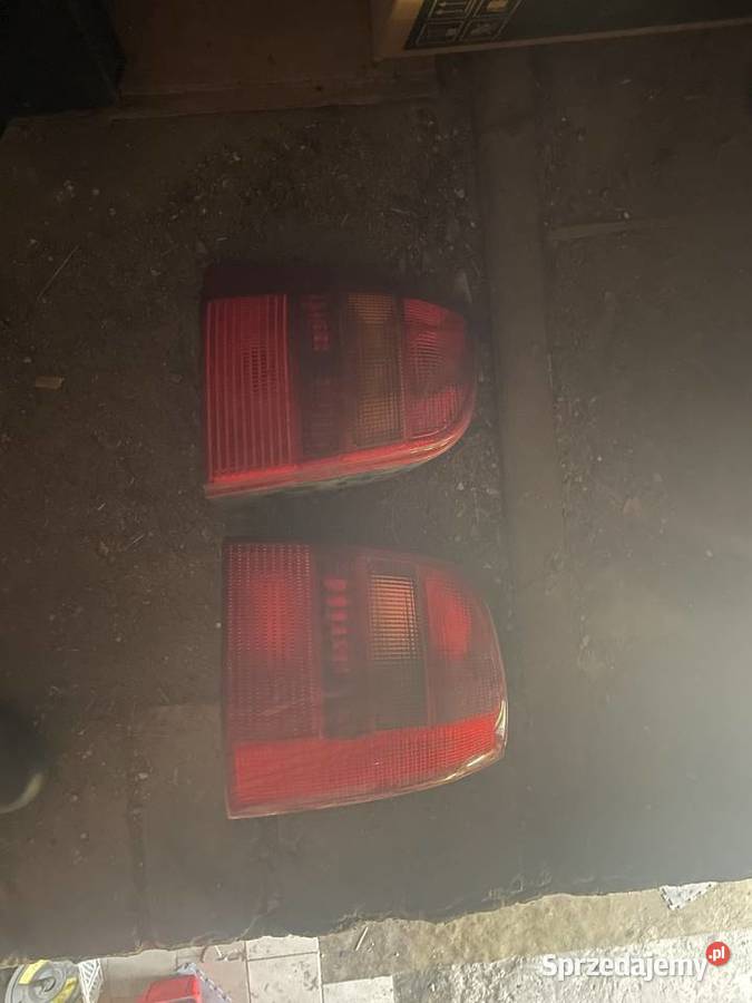 Lampy zwykłe tył a4b5