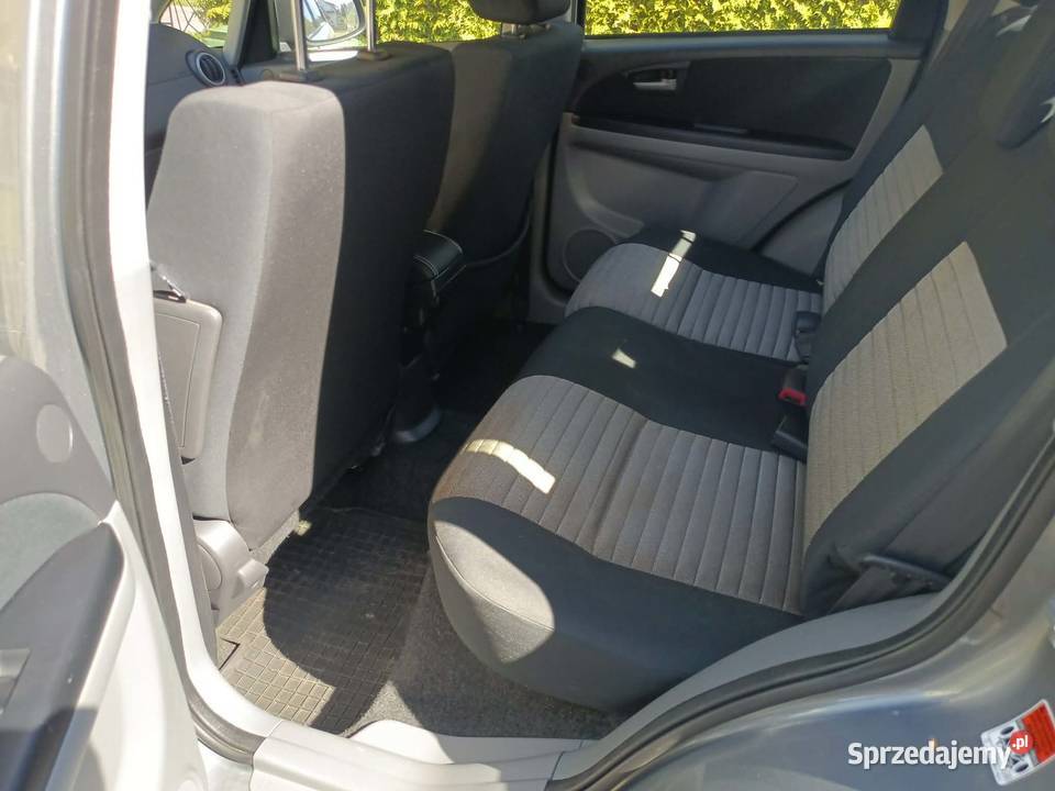 Suzuki SX4 4x4 16 2009 225663km SX4 Polańczyk sprzedam