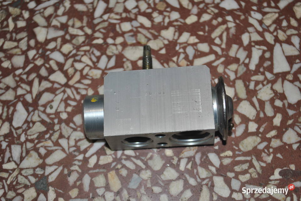 Zawór rozprężny klimatyzacji BMW SERIA 5 E60 E61 Poręba sprzedam