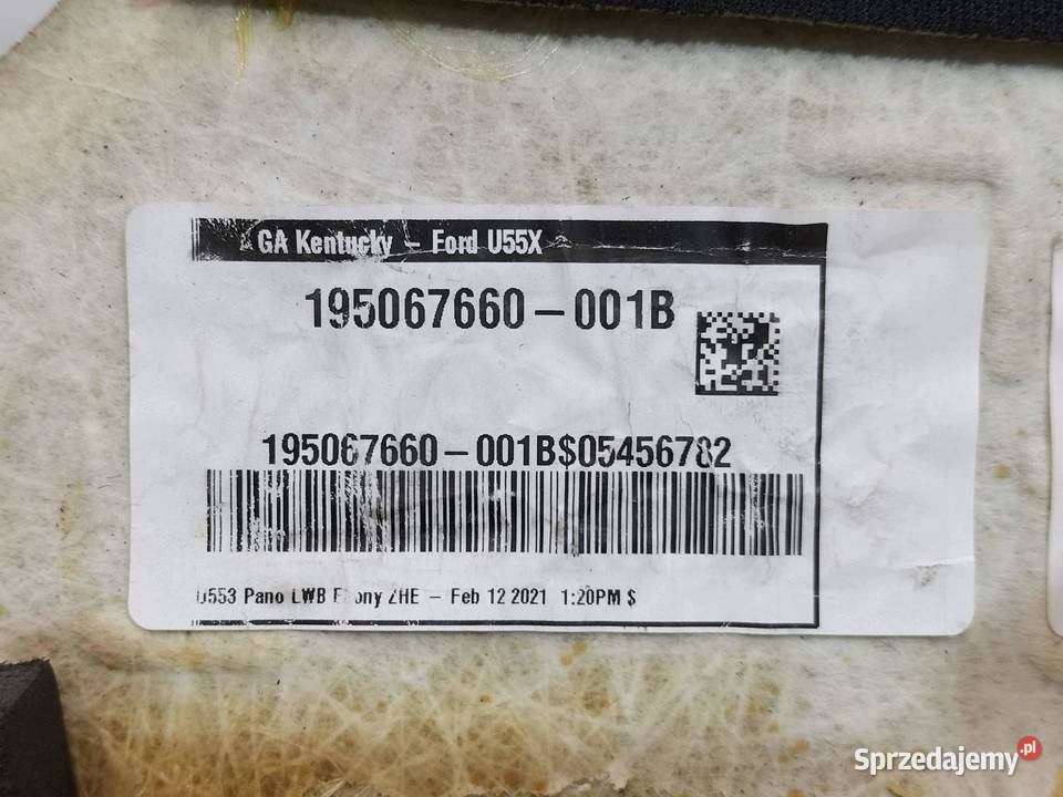 PODSUFITKA CZARNA POD PANORAMĘ Lincoln Navigator Rok produkcji 2021