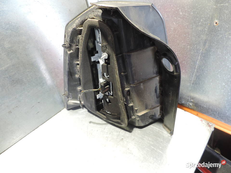 LAMPA PRAWA TYLNA OPEL ZAFIRA B Nowy Sącz sprzedam
