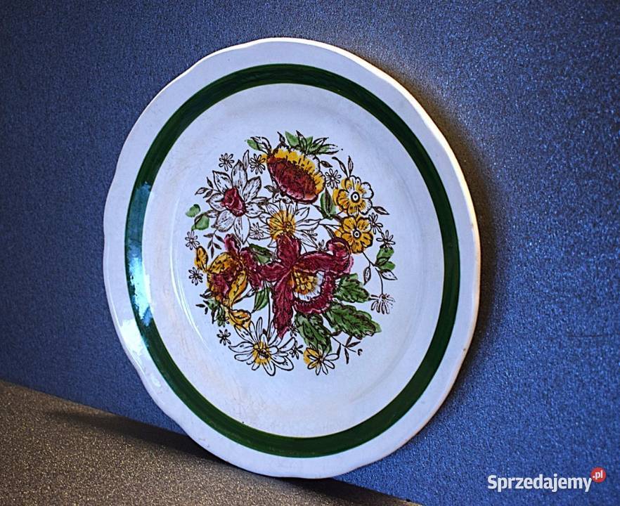Talerz ceramiczny z motywem kwiatowym