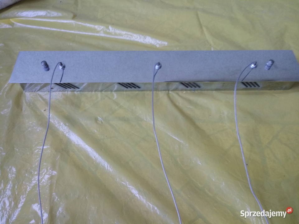 Lampa sufitowa z 3 kryształowymi kloszami Oświetlenie