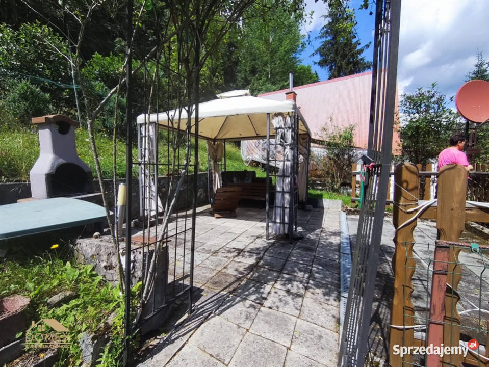 sprzedaży domu wolnostojącego Ujsoły 100m2 sprzedam