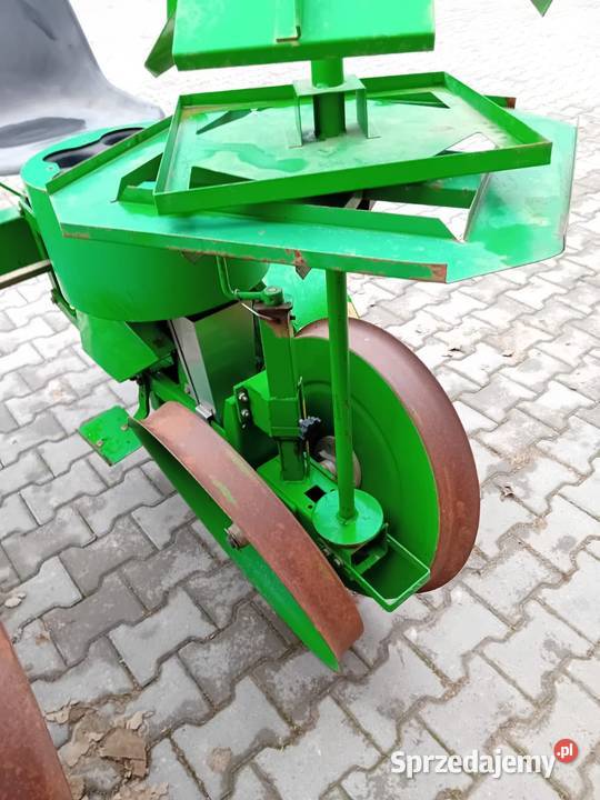 Sadzarka do warzyw marki sfoggia 2 rzędowa Siewniki i sadzarki