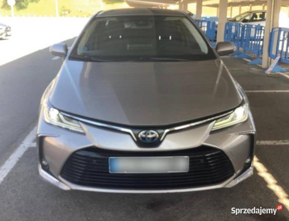 TOYOTA COROLLA 18 hybrid automatyczna