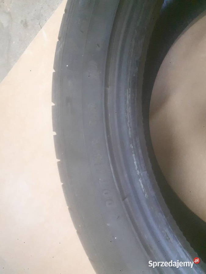 Opona Debica Diplomat UHP 94W Rogi