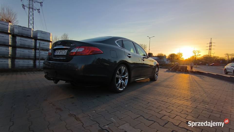 Infiniti M Infiniti M37s LPG HAK BOSE Infiniti M światła do jazdy dziennej Kraków sprzedam