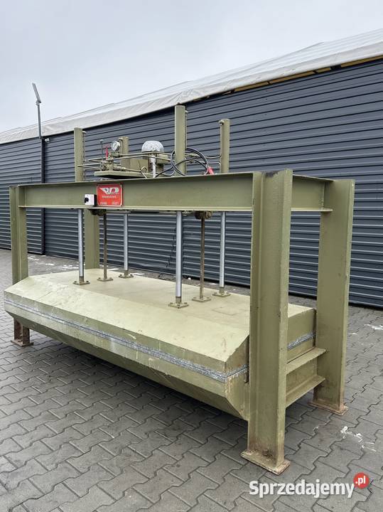 Prasa półkowa hydrauliczna BAIONI 2500x1200 mm lubelskie