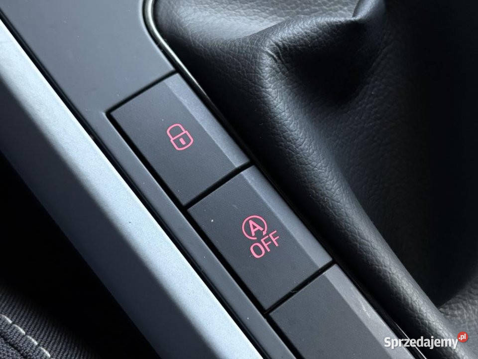 SEAT Arona 2023r Niski Przebieg Faktura VAT23