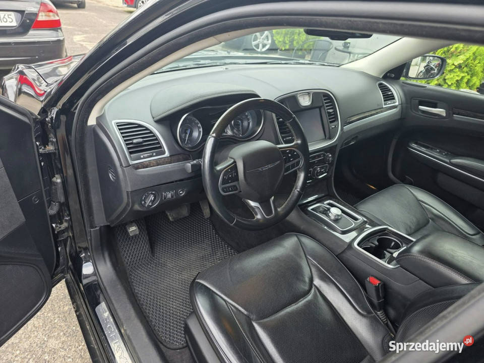 Chrysler 300C 36 Benzyna 286 Skóra Alu 22 Kamera Słupsk sprzedam