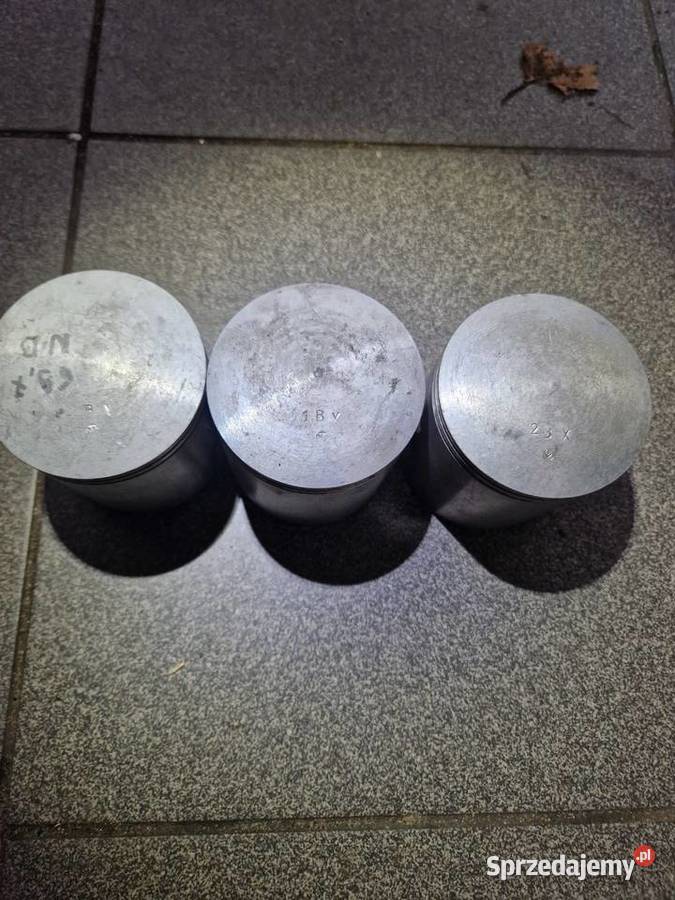 Oryginalny tłok Cz 250 513 promot cross Białystok