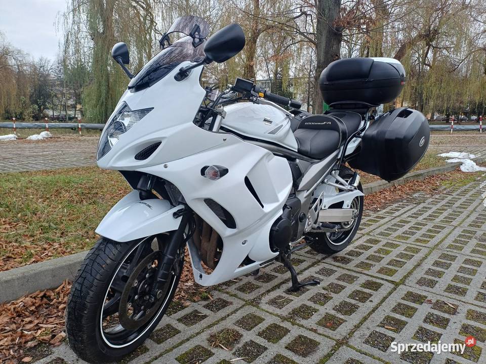 Suzuki GSX 1250 FA 2012 3 kufry ABS Rok produkcji 2012 Suzuki Sandomierz