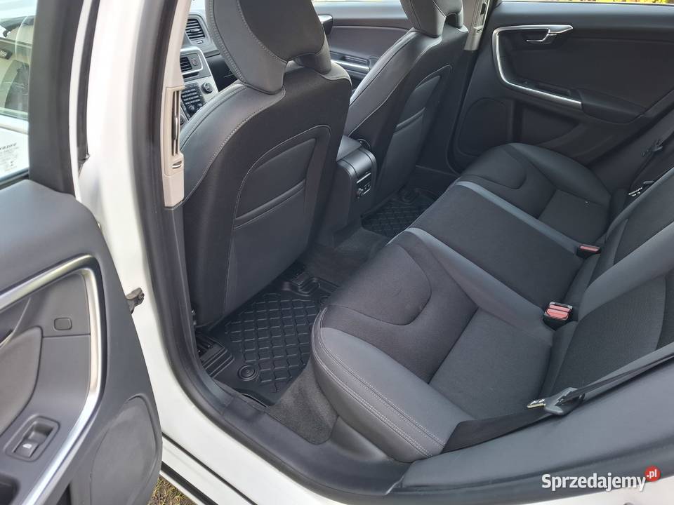 VOLVO V60 LIFT EKONOMICZNY SUPER STAN ZADBANY nieuszkodzony Jawiszowice