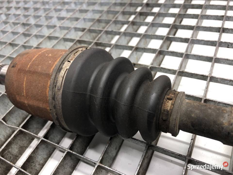 PÓŁOŚ PRAWY PRZÓD HONDA JAZZ II 13 83 0108