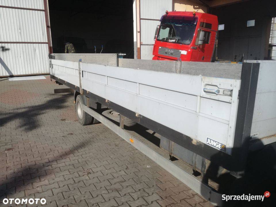 ZABUDOWA PAKA 720m z MERCEDESA 814 Karoseria