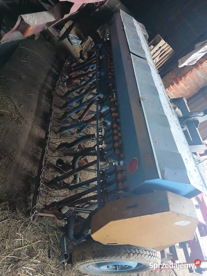 Siewnik poznaniak uszkodzony Siewniki i sadzarki łódzkie Skierniewice