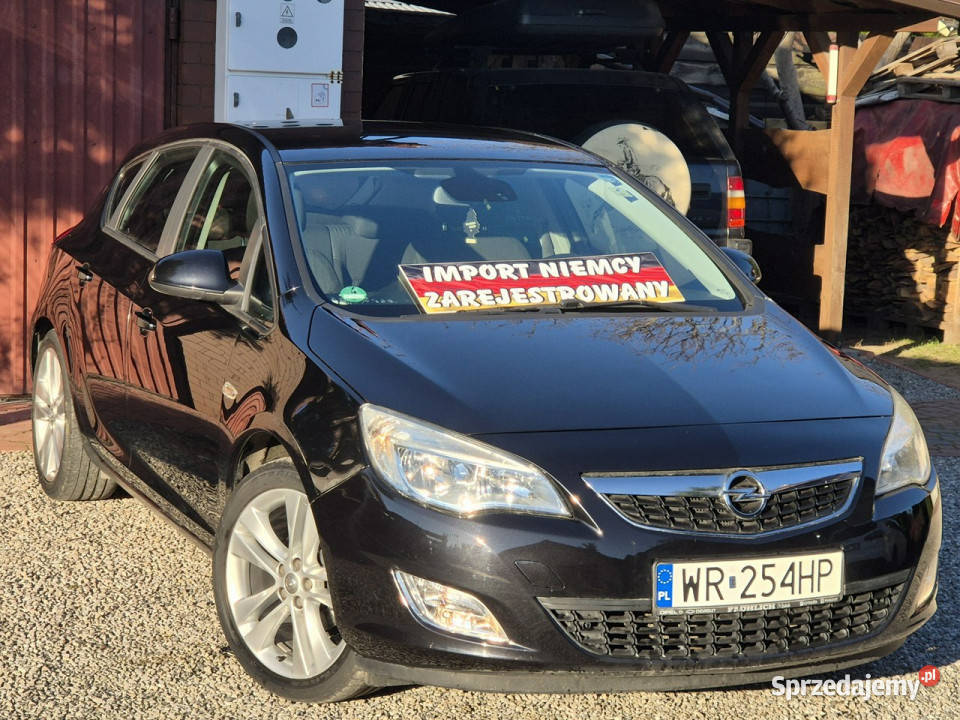 Opel Astra 2010r 14T 140 Przebieg 151 J 20092019 Zarejestrowany w Polsce Radom