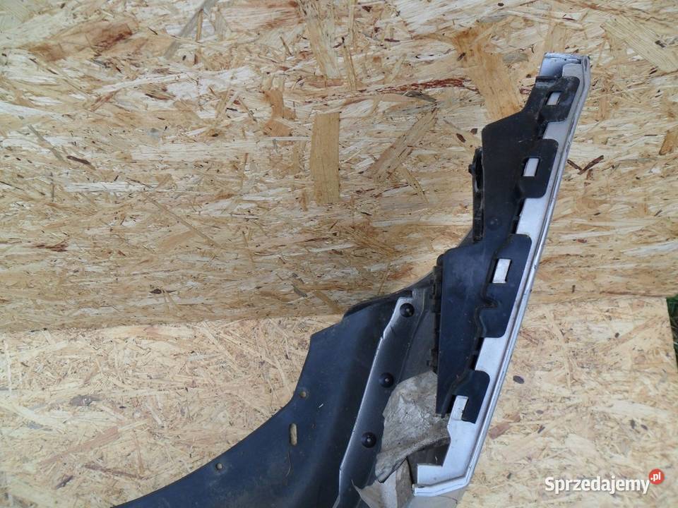 Jeep Grand Cherokee 2010 zderzak przedni osobowe Nowy Tomyśl