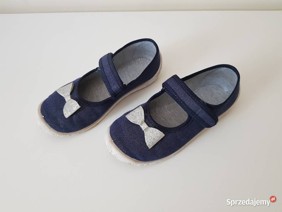 Kapcie trampki Raweks kokardka 29