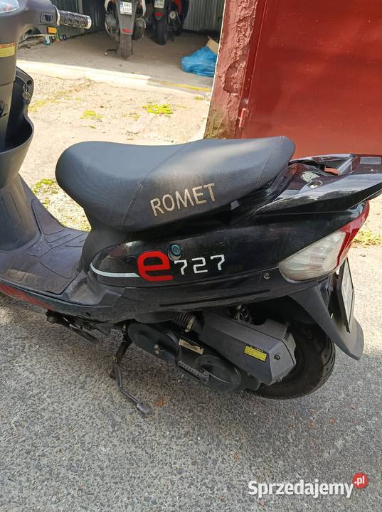 Skuter 4 t 5070 Rok produkcji 2012 Romet śląskie Będzin
