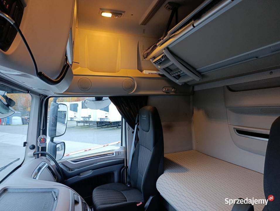 Ciągnik siodłowy DAF XF 480 Józefów