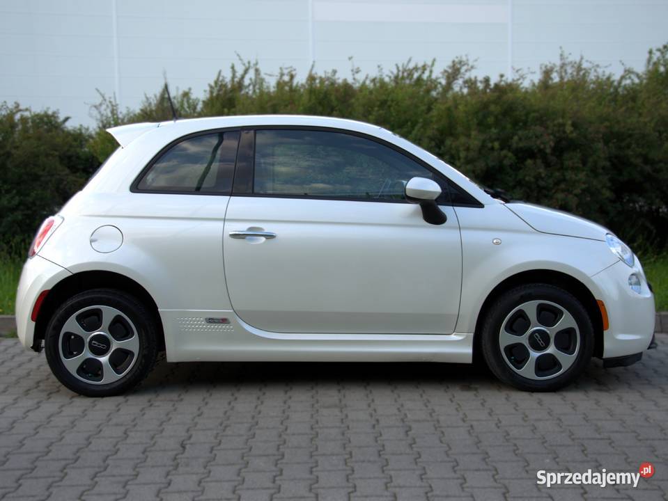 Fiat 500e Biała perła BEZWYPADKOWY orgprzebieg elektryczne szyby Rzeszów