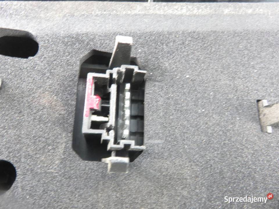 LAMPA LEWA TYLNA DACIA LOGAN 8200211020 Lampy tylne sprzedam