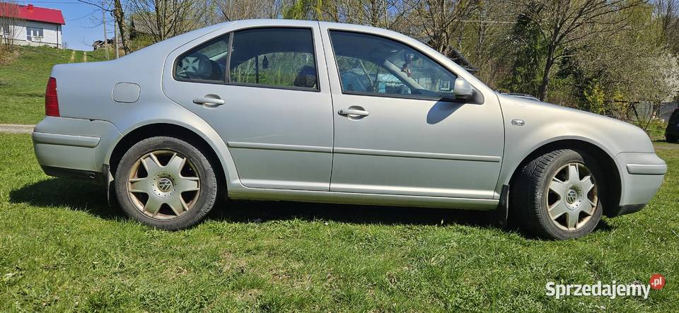 VW Bora 16 101 LPG 1998r Zdrowa blacha Majdan Ostrowski