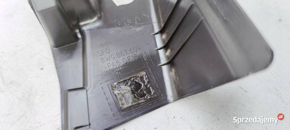 RAMKA OSŁONA DRZWI LEWY PRZÓD AUDI A4 B9 Przystajń