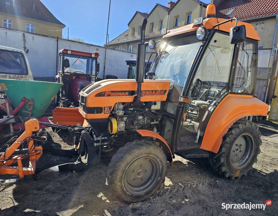 PronarMTZ 320 AMK z pługiem MTZPronar 320AMK na zachodniopomorskie Koszalin