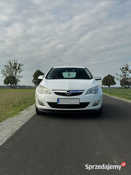 OPEL Astra IV J 1400cm3 dolnośląskie