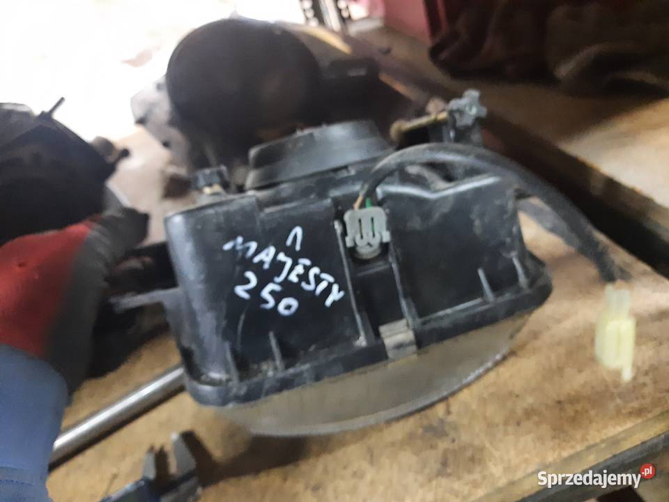 Yamaha Majesty 250 yp 250 lampa reflektor przód Jelenia Góra sprzedam