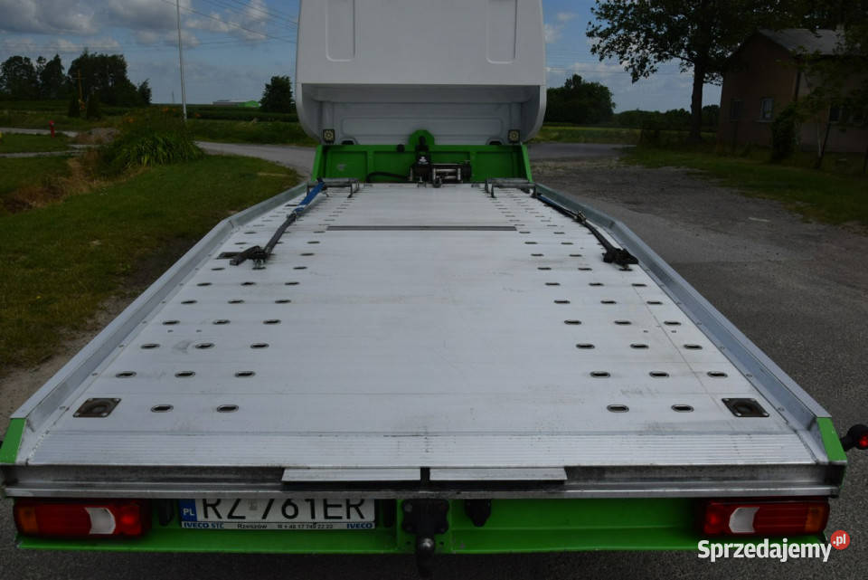 Iveco Daily 35C18 30D Automat Autolaweta Laweta możliwa zamiana Samochody dostawcze Majdan Sieniawski
