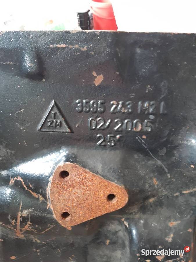 Obudowa skrzyni biegow do mf 255 Wola Zdakowska