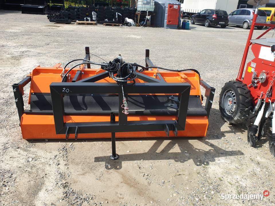 ZAMIATARKA METAL TECHNIK RÓŻNE SZEROKOŚCI nieuszkodzony Stanisławowo sprzedam